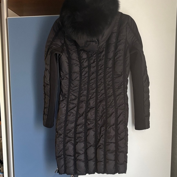 Zac Posen Outerwear - Picture 5 of 12